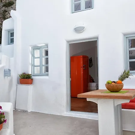 Santorini-treasures Rockside Traditional *